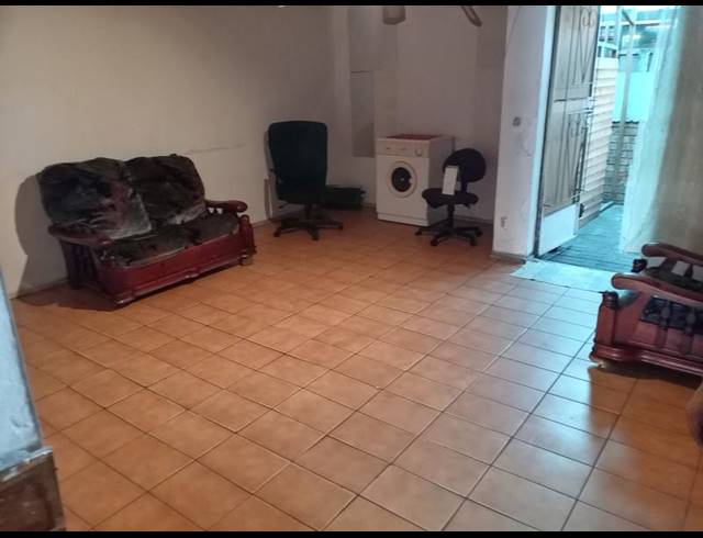 3 BEDROOM HOUSE FOR SALE IN WESTRIDGE